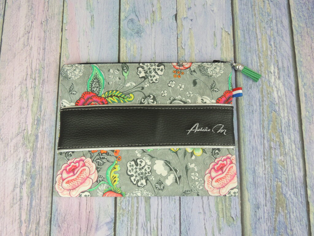 pochette flower black